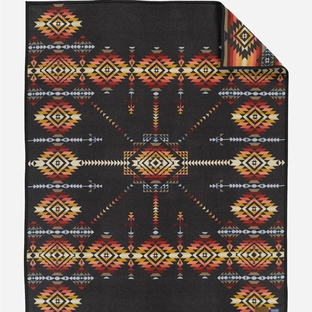 Pendleton Pueblo Heritage Collection Blanket Twin